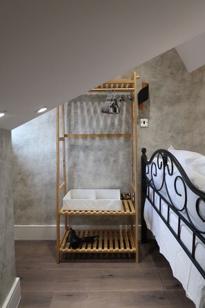 1 chambre, bureau, fer et planche Ă repasser, Wi-Fi gratuit