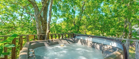 Bain à remous extérieur