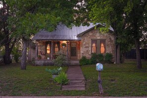 Exterior - E-Pies Gasthaus - Hot Tub & Near Cross Mountain! (Fredericksburg)