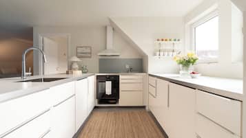 Apartment, 3 Bedrooms, Garden View | Private kitchen | Full-sized fridge, oven, stovetop, dishwasher