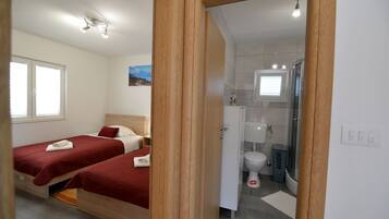 2 Schlafzimmer, Bügeleisen/Bügelbrett, WLAN, Bettwäsche