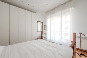 1 bedroom, iron/ironing board, free WiFi, bed sheets - Ceradini Apartment with Balcony R&R (Milano)