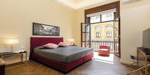 3 bedrooms, desk, iron/ironing board, travel crib - Chic Roman Retreat: Minimalist Luxury in the Heart of Historic Rome (Roma)