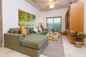 تلفزيون، مكتب