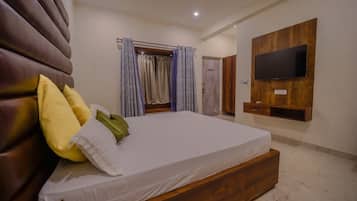 Family Villa | 2 bedrooms, free WiFi, bed sheets