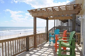 Property grounds - Wholly Mackerel - Oceanfront, 2 Bedroom, Adorable Cottage in Surf City!  Dog (Surf City)