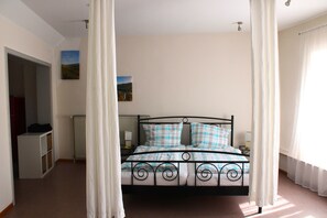 1 Schlafzimmer, Bügeleisen/Bügelbrett, Reisekinderbett, kostenloses WLAN