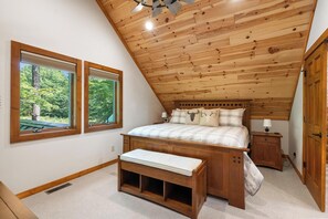 3 Schlafzimmer, Schreibtisch, Bügeleisen/Bügelbrett, kostenloses WLAN