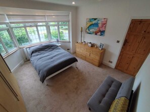 อพาร์ทเมนท์ | 2 ห้องนอน, เตารีด/โต๊ะรีดผ้า, Wi-Fi ฟรี, ผ้าปูที่นอน