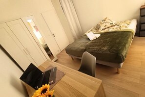 2 Schlafzimmer, Schreibtisch, WLAN, Bettwäsche