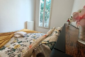 2 chambres, bureau, Wi-Fi, draps fournis