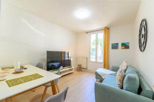 Discover the Chevreul, apartment near Paris, for 4 travellers