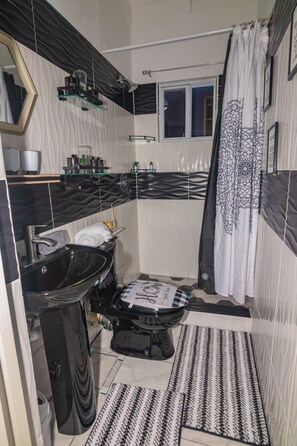 Towels, soap, toilet paper - Tao's Cozy Cottage! Piton View (Soufriere)