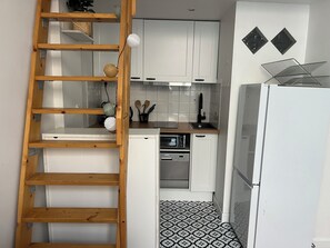 Mikrobølgeovn, ovn, kogeplade, opvaskemaskine