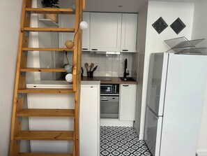 Mikrobølgeovn, ovn, kogeplade, opvaskemaskine