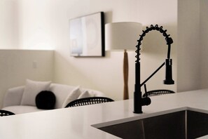 Interior - Maison Place Jacques-Cartier • Luxury Loft • Old Montreal • Prime Spot • Full Kitchen • Wi-Fi • AC (Montréal)