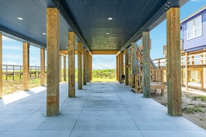 Property grounds - Iris - Beachfront - Pet & Family Friendly (Freeport)