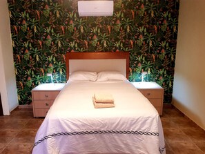 1 bedroom, desk, iron/ironing board, free WiFi