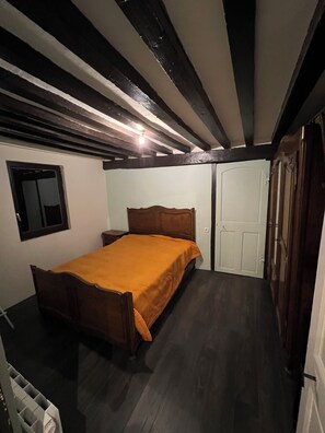 3 bedrooms - Maison Normande, LA Campagne A 70 KM DU Bord DE Mer, Villers SUR Mer, Deauville (La Ferté-en-Ouche)