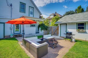 House (5 Bedrooms) | Interior