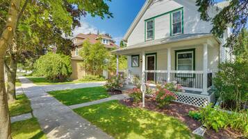 House (5 Bedrooms) | Interior