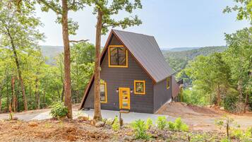 House (2 Bedrooms) | Front of property