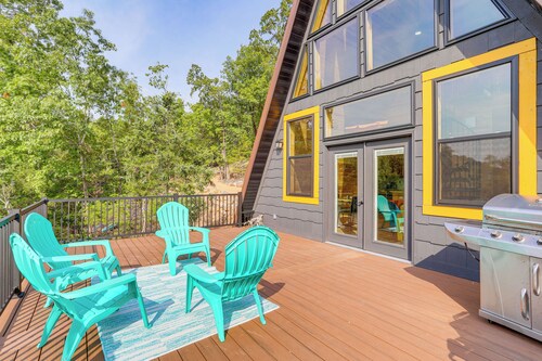 A-frame Hardy Cabin w/ Spring River Views!