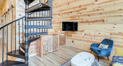 A-frame Hardy Cabin w/ Spring River Views!