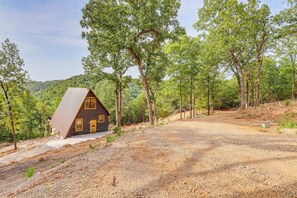 House (2 Bedrooms) | Interior - A-frame Hardy Cabin w/ Spring River Views! (Hardy)