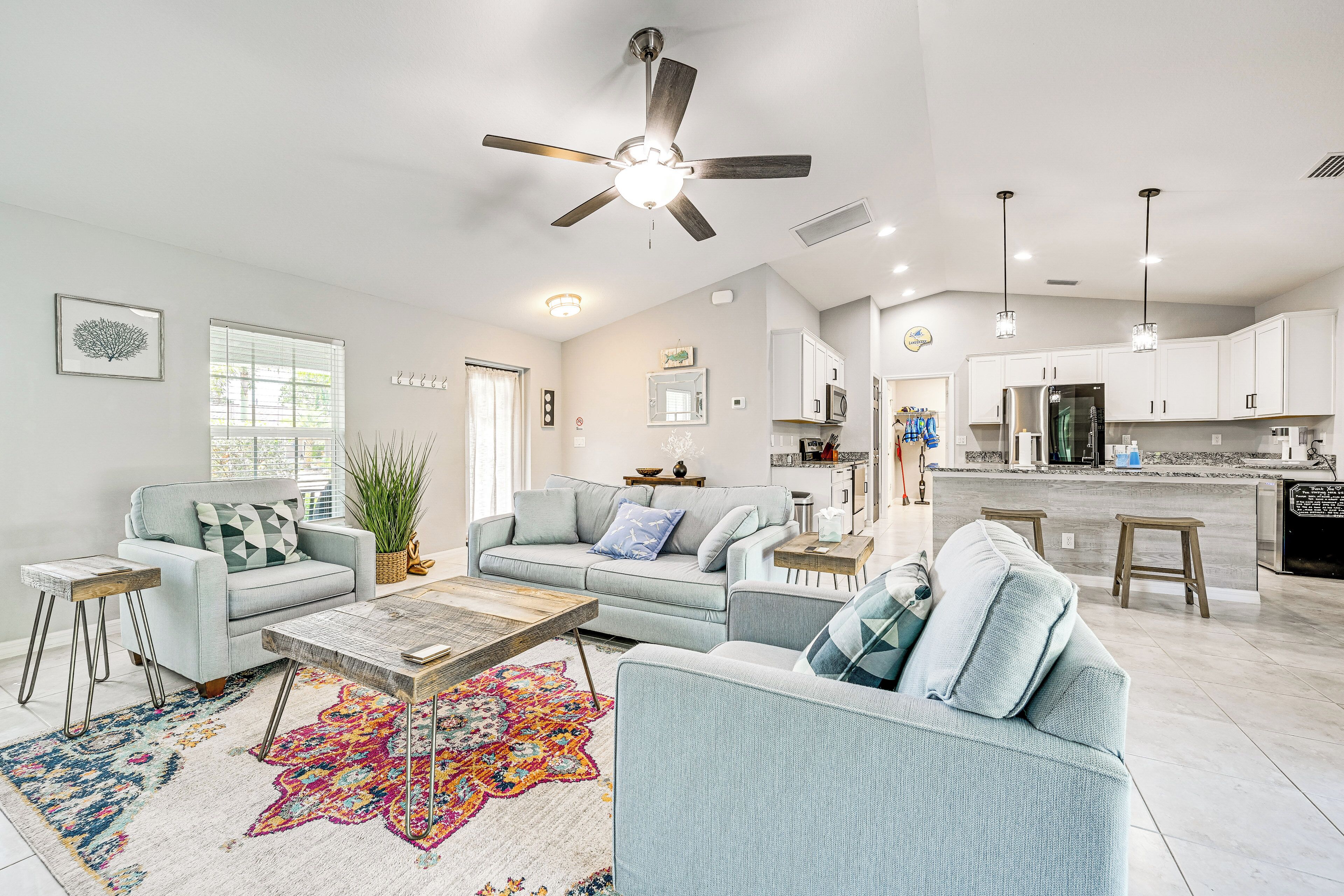 House (3 Bedrooms) | Interior