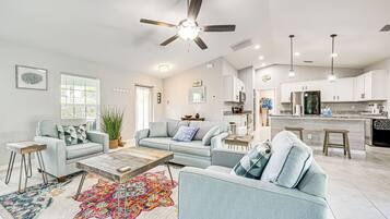 House (3 Bedrooms) | Interior