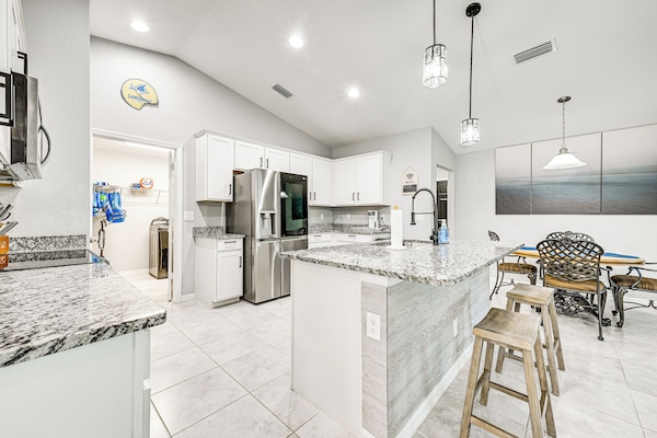 House (3 Bedrooms) | Interior