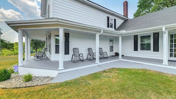 House (4 Bedrooms) | Interior