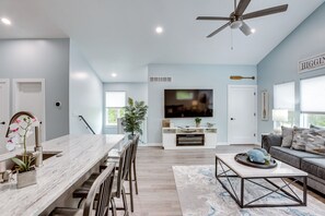 Casa (2 Bedrooms) | Interior