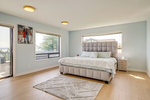 House (4 Bedrooms) | Interior - Spacious Camano Home w/ Hot Tub & Water Views! (Camano Island)