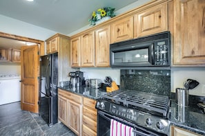 Apartment (1 Bedroom) | Interior - Condo w/ Balcony, 4 Mi to Downtown Pagosa Springs! (Pagosa Springs)