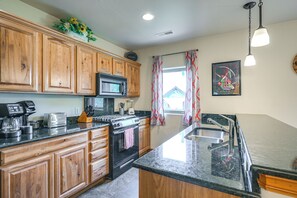 Interior - Condo w/ Balcony, 4 Mi to Downtown Pagosa Springs! (Pagosa Springs)