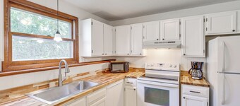 Quiet Rapid City Getaway - Near Dinosaur Park!