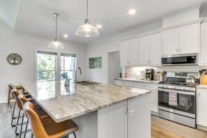 House (4 Bedrooms) | Interior