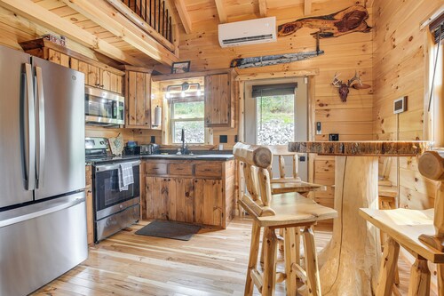 Chillicothe Cabin Near Hocking Hills State Park!
