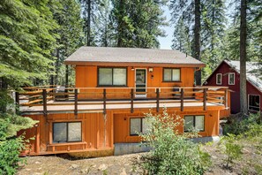 Exterior - Long Barn Cabin w/ 2 Decks Near Skiing! (Long Barn)