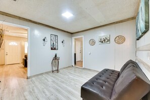 House (3 Bedrooms) | Interior - Single-story Brownsville Home ~ 2 Mi to Airport! (Brownsville)