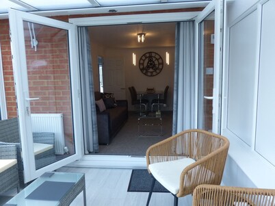 Home From Home 2 Bedroom Bungalow in King's Lynn
