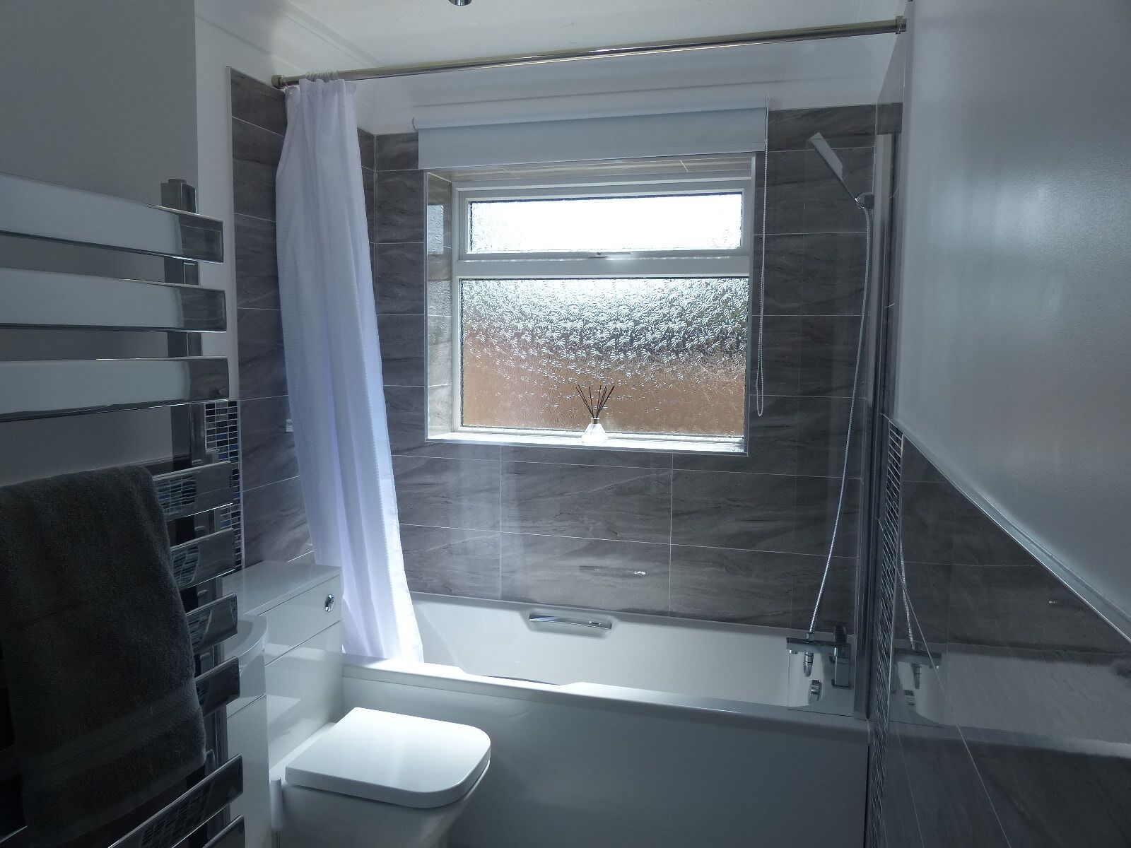 Vila | Kamar mandi | Bathtub dan shower terpisah, bathtub besar, pengering rambut, dan handuk