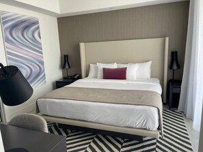 3 bedrooms, iron/ironing board, travel cot, free WiFi