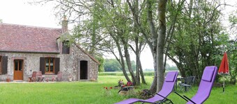 Authentic farmhouse in Perche Ornais with WIFI, perfect for remote work