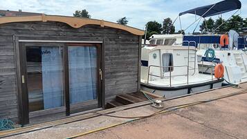 Enceinte de lâhĂ©bergement