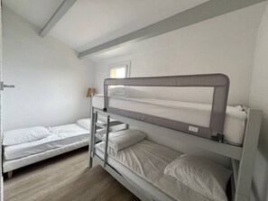2 bedrooms, free WiFi
