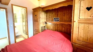 3 bedrooms - Charming village duplex, 6 pers, parking, ski locker (Notre-Dame-de-Bellecombe)
