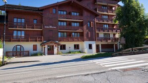 Exterior - Charming village duplex, 6 pers, parking, ski locker (Notre-Dame-de-Bellecombe)